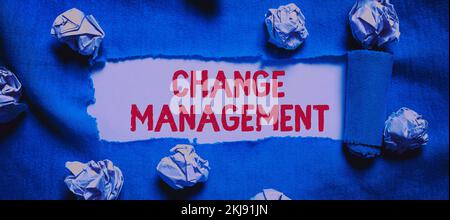 Didascalia di testo che presenta Change Management. Parola per la sostituzione della leadership in un'organizzazione nuove politiche Foto Stock