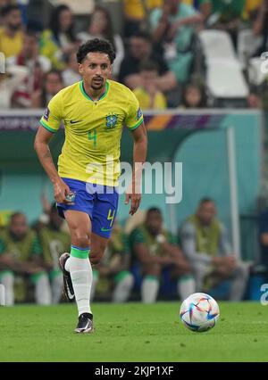 24th novembre 2022, Khalifa International Stadium, Doha, QAT, Coppa del mondo FIFA 2022, Gruppo G, Brasile vs Serbia, nella foto il difensore del Brasile Marquinhos Foto Stock