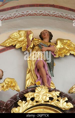 Arcangelo Raffaello, statua sull'altare di San Francesco Borgia nella chiesa parrocchiale di nostra Signora della neve a Dubovac, Karlovac, Croazia Foto Stock