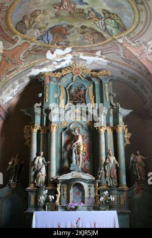 Altare della Passione di Gesù nella chiesa parrocchiale di S. Nicola in Hrascina, Croazia Foto Stock