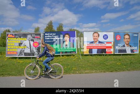 Wahlplakate Landtagswahl Schleswig-Holstein 2022, Deutschland Foto Stock