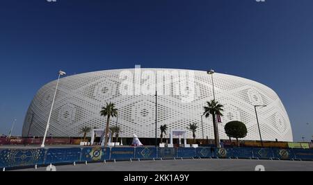 Doha, Qatar, 25th novembre 2022. Vista generale dello stadio al Thumama durante la partita della Coppa del mondo FIFA 2022 allo stadio al Thumama di Doha. Il credito per le immagini dovrebbe essere: David Klein / Sportimage Credit: Sportimage/Alamy Live News Credit: Sportimage/Alamy Live News Credit: Sportimage/Alamy Live News Credit: Sportimage/Alamy Live News Foto Stock