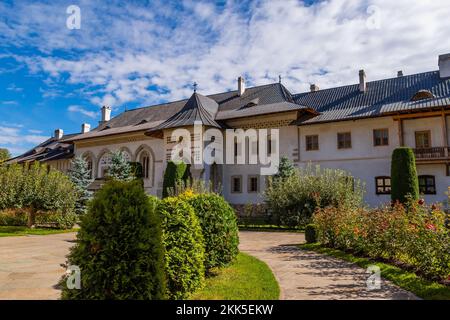 Moldovita, Romania: 28 settembre 2022: Museo del Monastero di Putna, Romania. Uno dei monasteri ortodossi rumeni nella Bucovina meridionale. Foto Stock