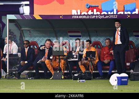 Foto Fabio Ferrari/LaPresse 25 Novembre 2022 Doha Khalifa Stadium, Qatar - Sport - Calcio - Qatar 2022 - Coppa del mondo FIFA - Olana vs Ecuador - Gruppo A - Fase a Gironi - nella foto: Panchina Olana, Van Gaal 25 novembre 2022 Doha Khalifa Stadium, Qatar - sport - Calcio - Qatar 2022- Coppa del mondo FIFA - Paesi Bassi vs Ecuador - Gruppo A - fase di gruppo - nel pic: Van Gaal Foto Stock