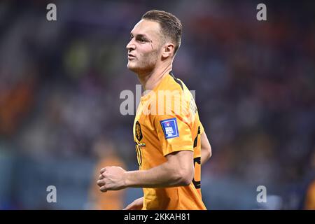 Doha, Qatar. 25th Nov 2022. Foto Fabio Ferrari/LaPresse 25 Novembre 2022 Doha Khalifa Stadium, Qatar - Sport - Calcio - Qatar 2022 - Coppa del mondo FIFA - Olana vs Ecuador - Gruppo A - Fase a Gironi - nella foto: Teun Koopmeiners 25 novembre 2022 Doha Khalifa Stadium, Qatar - sport - Calcio - Qatar 2022- Coppa del mondo FIFA - Paesi Bassi vs Ecuador - Gruppo A - stage di gruppo - nel pic: Teun Koopmeiners Credit: Sipa USA/Alamy Live News Foto Stock