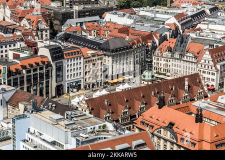 Lipsia, Germania - Agosto 8. 2015:veduta aerea di Lipsia verso la famosa piazza del mercato e la città vecchia. Foto Stock