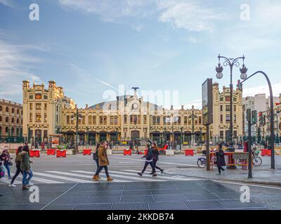 VALENCIA, SPAGNA - JAN 28, 2017: La Stazione Nord, costruita nel 1852 in stile Liberty Valenciano e vicino alla Plaza de Toros Foto Stock