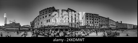 Siena, Italia - 9 agosto 2019: Visita di piazza del campo a Siena, Toscana, Italia. Foto Stock