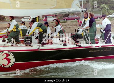 AJAXNETPHOTO. 1993. SOLENT, INGHILTERRA. - ADMIRAL'S CUP - 4TH INSHORE RACE - JAMESON 3 (IR) PHOTO:JONATHAN EASTLAND/AJAX RIF:1331081 422 Foto Stock