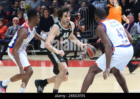 Bologna, Italia. 25th Nov 2022. Milos Teodosic (Segafredo Virtus Bologna) durante la partita di campionato di basket Eurolega Segafredo Virtus Bologna vs. Anadolu Efes Istanbul - Bologna, 25 novembre 2022 presso Paladozza Sport Palace Credit: Live Media Publishing Group/Alamy Live News Foto Stock