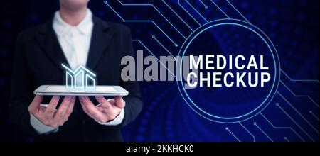 Scrittura di testo visualizzazione Medical Checkup. Esame medico del concetto del Internet per verificare il vostro stato generale di salute Foto Stock