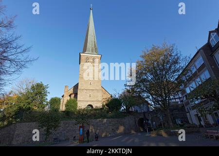 Petrikirche, Città Vecchia di Mülheim, Mülheim an der Ruhr, zona della Ruhr, Renania settentrionale-Vestfalia, Germania, Europa Foto Stock