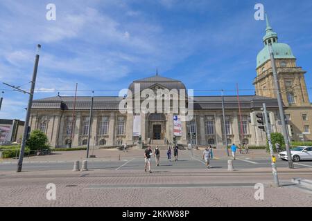 Museo statale dell'Assia, Friedensplatz, Darmstadt, Assia, Germania, Europa Foto Stock