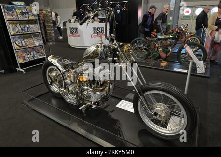 Una moto personalizzata al Moto dal vivo al NEC di Birmingham il 26th novembre 2022. Foto Stock