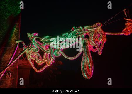 Non esclusiva: 24 novembre 2022, Merida, Messico: L'installazione di Lepidopter da parte dell'artista visivo Rodrigo Olvera durante la 'International Lights Fe Foto Stock