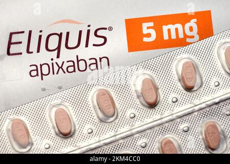 Apixaban - medicinale per l'assottigliamento del sangue per prevenire la formazione di coaguli di sangue Foto Stock