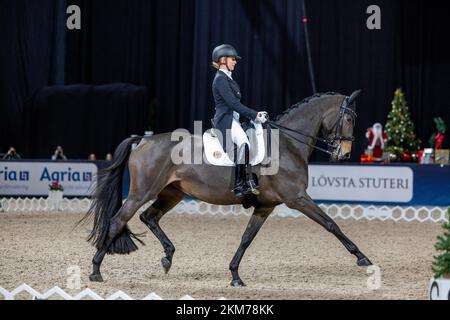 STOCCOLMA 2022-11-26 Jessica von Bredow-Werndl, GER e TSF Dalera hanno vinto la Top Ten Dressage durante lo Sweden International Horse Show. Foto: Roland Foto Stock