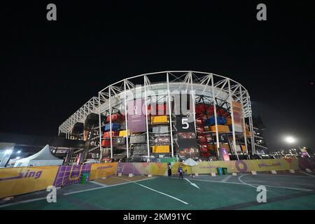 Doha, Qatar. 26th Nov 2022. 26 novembre 2022, Stadio 974, Doha, QAT, Coppa del mondo FIFA 2022, Gruppo D, Francia vs Danimarca, nella foto vista dall'esterno dello Stadio 974. Credit: dpa Picture Alliance/Alamy Live News Foto Stock