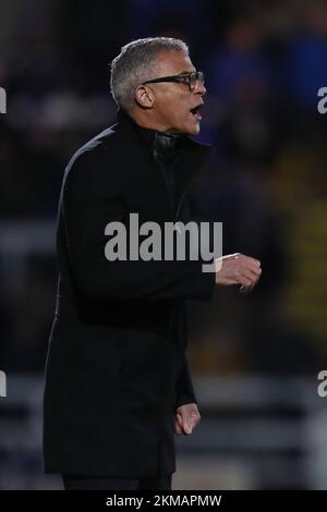 Hartlepool United Interim manager Keith Curle durante la partita della fa Cup Second Round tra Hartlepool United e Harrogate Town a Victoria Park, Hartlepool, sabato 26th novembre 2022. (Credit: Marco Fletcher | NOTIZIE MI) Credit: NOTIZIE MI & Sport /Alamy Live News Foto Stock