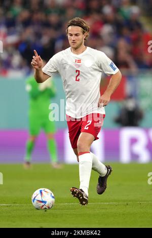 Joachim Andersen in azione durante la partita del Gruppo D della Coppa del mondo FIFA allo Stadio 974 a Doha, Qatar. Data immagine: Sabato 26 novembre 2022. Foto Stock