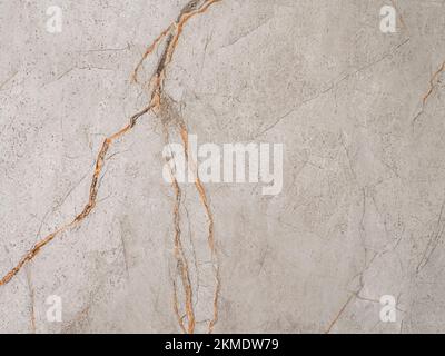 Struttura di marmo grigio bianco naturale con venature di marrone e grigio. Il taglio minerale. Può essere utilizzato come sfondo. Foto Stock