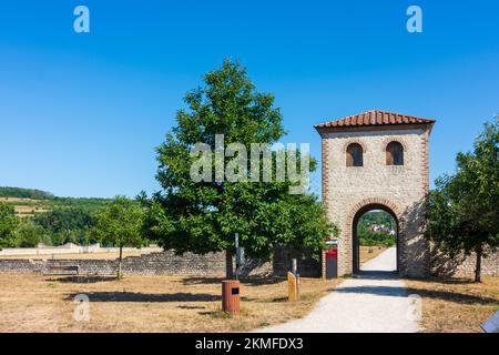 Reinheim: Parco Archeologico europeo di Bliesbruck-Reinheim, ricostruzione dell'ingresso di villa romana a Bliesgau, Saarland, Germania Foto Stock