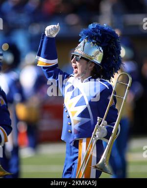 26 novembre 2022 - Un membro della band spartana fa il tifo per una partita tra i San Jose state Spartans e i Hawaii Rainbow Warriors allo stadio CEFCU di San Jose, CA - Michael Sullivan/CSM Foto Stock