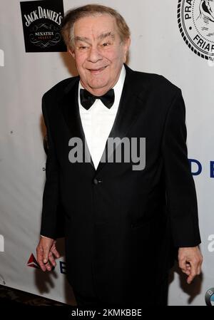 New York, NY, Stati Uniti. 7th Ott 2022. Freddie Roman partecipa al gala della Friars Foundation in onore di Robert De Niro e Carlos Slim al Waldorf-Astoria il 7 ottobre 2014 a New York City. Credit: John Palmer/Media Punch/Alamy Live News Foto Stock