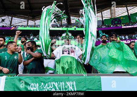 Doha, Qatar. 14th Set, 2022. Doha, Qatar, 26th 2022 novembre: Tifosi dell'Arabia Saudita prima della partita tra Polonia e Arabia Saudita, valida per la fase di gruppo della Coppa del mondo, che si tiene presso l'Education City Stadium di Doha, Qatar. (Marcio Machado/SPP) Credit: SPP Sport Press Photo. /Alamy Live News Foto Stock