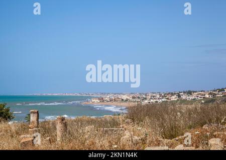 Vista dal Parco Archeologico di Marinella di Selinunte, Selinunte, Provincia di Trapani, Sicilia, Italia, Europa Foto Stock