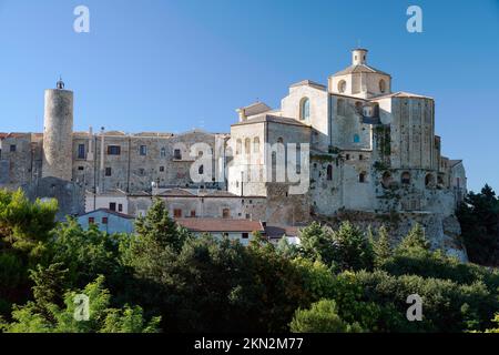 Vista dell'Irsina, paesaggio intorno all'Irsina, provincia di Matera, regione Basilicata, Italia, Irsina, Basilicata, Italia, Europa Foto Stock