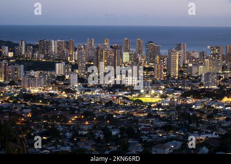 Honolulu città da sopra Ohau Tantalus punto di vista Hawaii USA Foto Stock