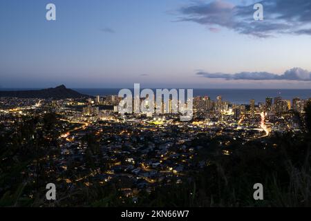 Honolulu città da sopra Ohau Tantalus punto di vista Hawaii USA Foto Stock