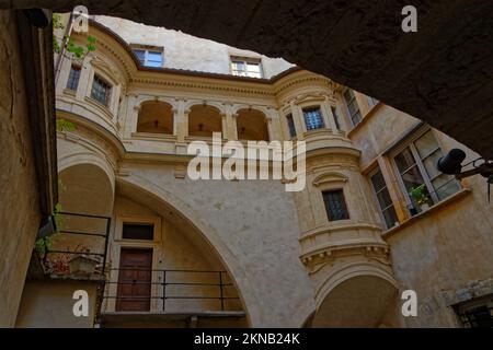 LIONE, FRANCIA, 26 novembre 2022 : costruita alla fine del 15th ° secolo, Maison Bullioud possiede su una galleria di squinches che è considerato come un fea architettonico Foto Stock