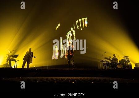 Livorno, Italia. 26th Nov 2022. Salmo durante Salmo - Flop Tour, concerto di musica per cantante italiana a Livorno, Italia, Novembre 26 2022 Credit: Agenzia indipendente per le foto/Alamy Live News Foto Stock