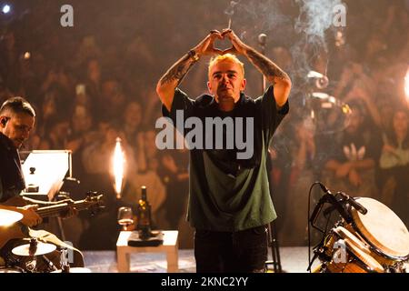 Livorno, Italia. 26th Nov 2022. Salmo durante Salmo - Flop Tour, concerto di musica per cantante italiana a Livorno, Italia, Novembre 26 2022 Credit: Agenzia indipendente per le foto/Alamy Live News Foto Stock
