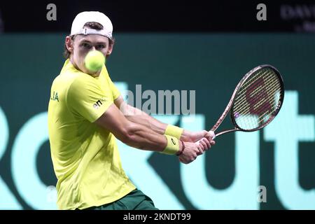 Malaga, Spagna. 27th Nov 2022. Alex de Minaur di Australia durante la Coppa Davis di Rakuten Finals 2022 partita tra Canada e Australia al Palacio de los Deportes Jose Maria Martin Carpena di Malaga, Spagna il 27 novembre 2022. Photo: Sanjin Strukic/PIXSELL Credit: Pixsell photo & video agency/Alamy Live News Foto Stock