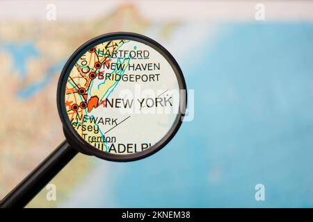 mappa sotto lente d'ingrandimento - New York Foto Stock