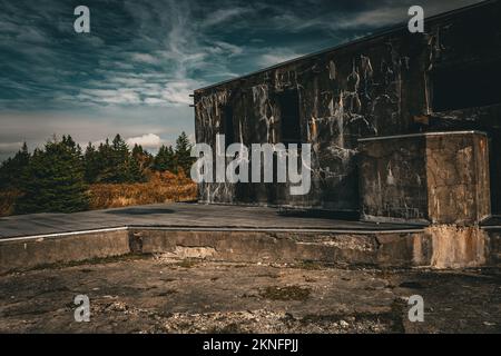 Radar Building a Fort McNab National Historic Site McNabs Island, Nuova Scozia, Canada Foto Stock