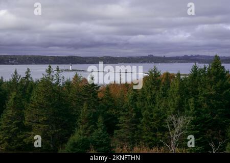 vista panoramica dell'isola di mcnabs e del porto di halifax Foto Stock