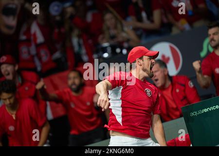 Malaga, Spagna. 27th Nov 2022. Frank Dancevic, Capitano del Canada visto durante la Coppa Davis da Rakuten finale 8 al Palacio de Deportes Martin Carpena.Final Score; Felix Auger Aliassime 2:0 Alex de Minaur. Credit: SOPA Images Limited/Alamy Live News Foto Stock