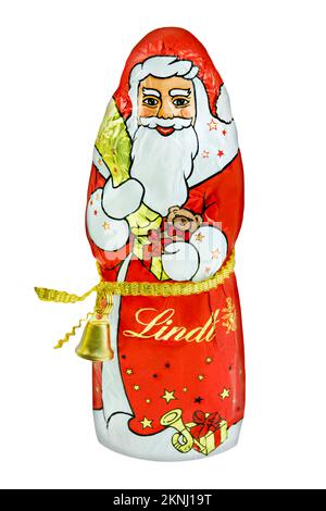 Amburgo, Germania - Novembre 26 2022: Lindt cioccolato Babbo Natale isolato su sfondo bianco Foto Stock