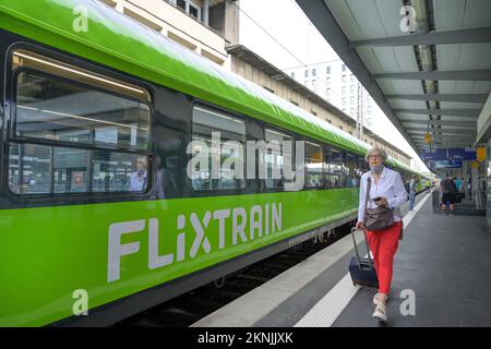 Flixtrain, Hauptbahnhof Essen, Nordrhein-Westfalen, Deutschland Foto Stock