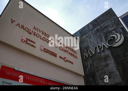 Santander, Spagna - 29 Ott, 2022: Museo della Preistoria e Archeologia della Cantabria Foto Stock