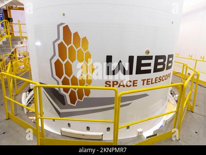 James Webb Telescope lancia il razzo Ariane 5 e preparati. Foto Stock