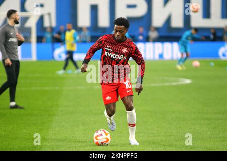 San Pietroburgo, Russia. 27th Nov 2022. Quincy Promes (No.10) di Spartak visto in azione durante la partita di calcio della Coppa Russa 2022/2023 tra Zenit San Pietroburgo e Spartak Mosca alla Gazprom Arena. Punteggio finale; Zenit 0:0 (4:2, sparo di penalità) Spartak. Credit: SOPA Images Limited/Alamy Live News Foto Stock