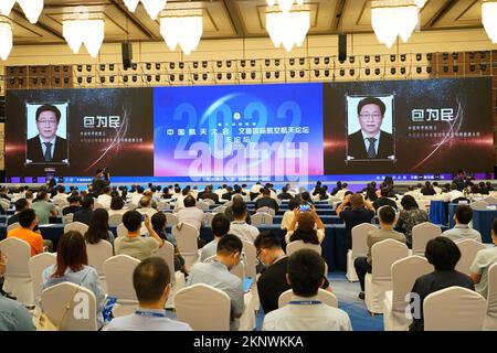 HAIKOU, CINA - 21 NOVEMBRE 2022 - Bao Weimin, accademico dell'Accademia cinese delle scienze e direttore del Comitato scientifico e tecnologico Foto Stock