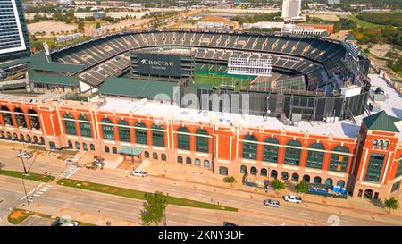 Choctaw Football Stadium di Arlington dall'alto - ARLINGTON, STATI UNITI - 08 NOVEMBRE 2022 Foto Stock