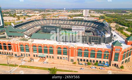 Choctaw Football Stadium di Arlington dall'alto - ARLINGTON, STATI UNITI - 08 NOVEMBRE 2022 Foto Stock
