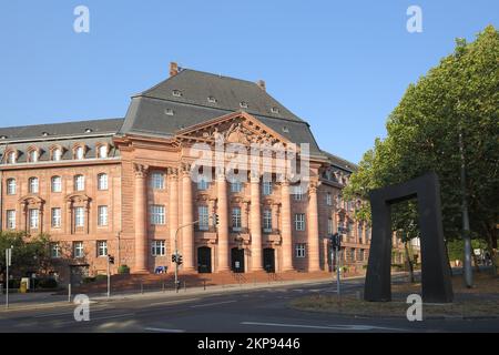 State House Ministry of Economics, Transport and Technology, Palais, City Centre, Wiesbaden, Taunus, Assia, Germania, Europa Foto Stock